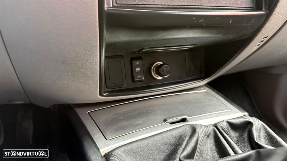 Mitsubishi L200 2.5 DI-D CD Invite CC 4WD - 12