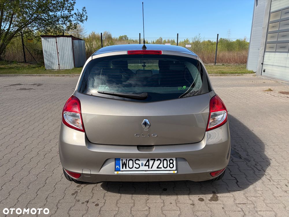 Renault Clio 1.2 16V Alize - 6