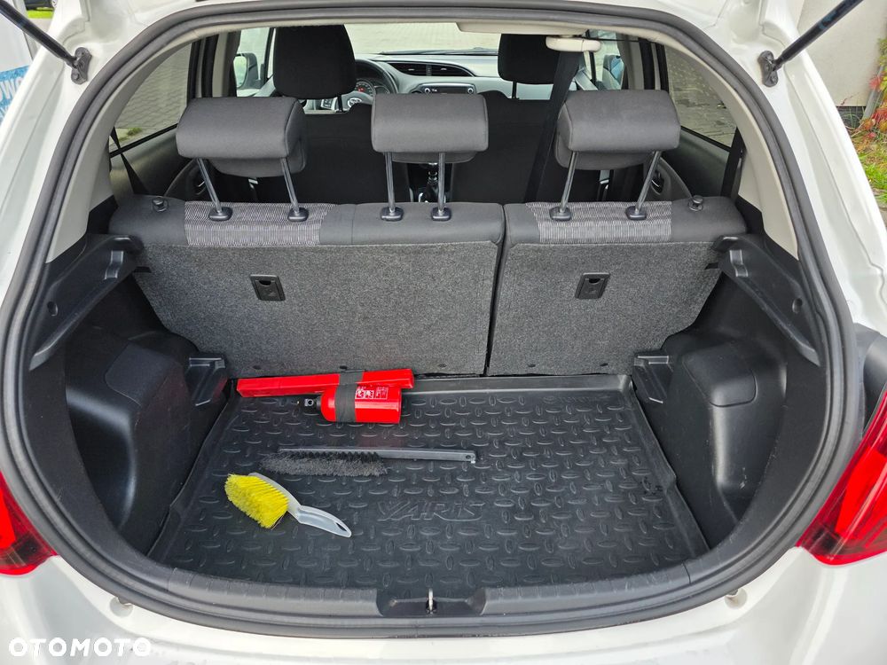 Toyota Yaris 1.33 Premium - 21