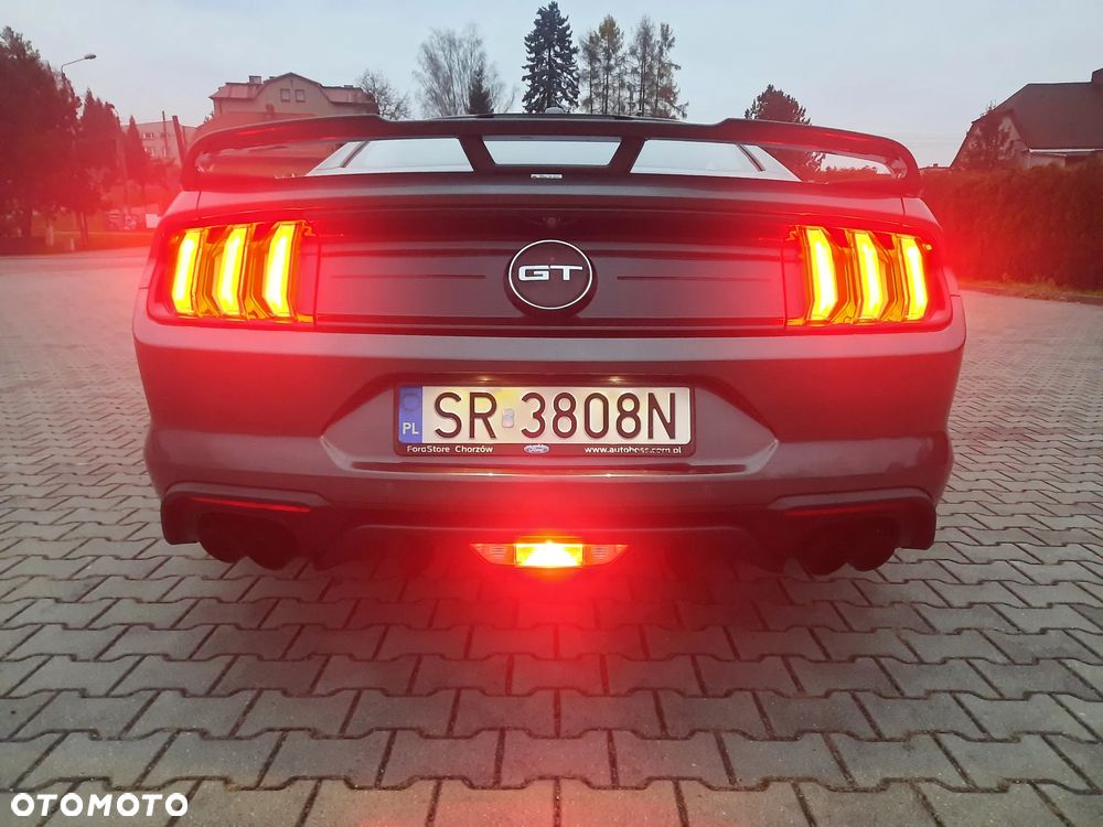 Ford Mustang - 5