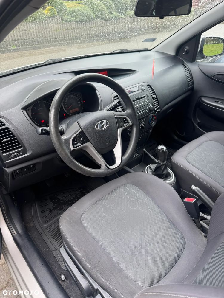 Hyundai i20 1.4 CRDi Comfort - 11