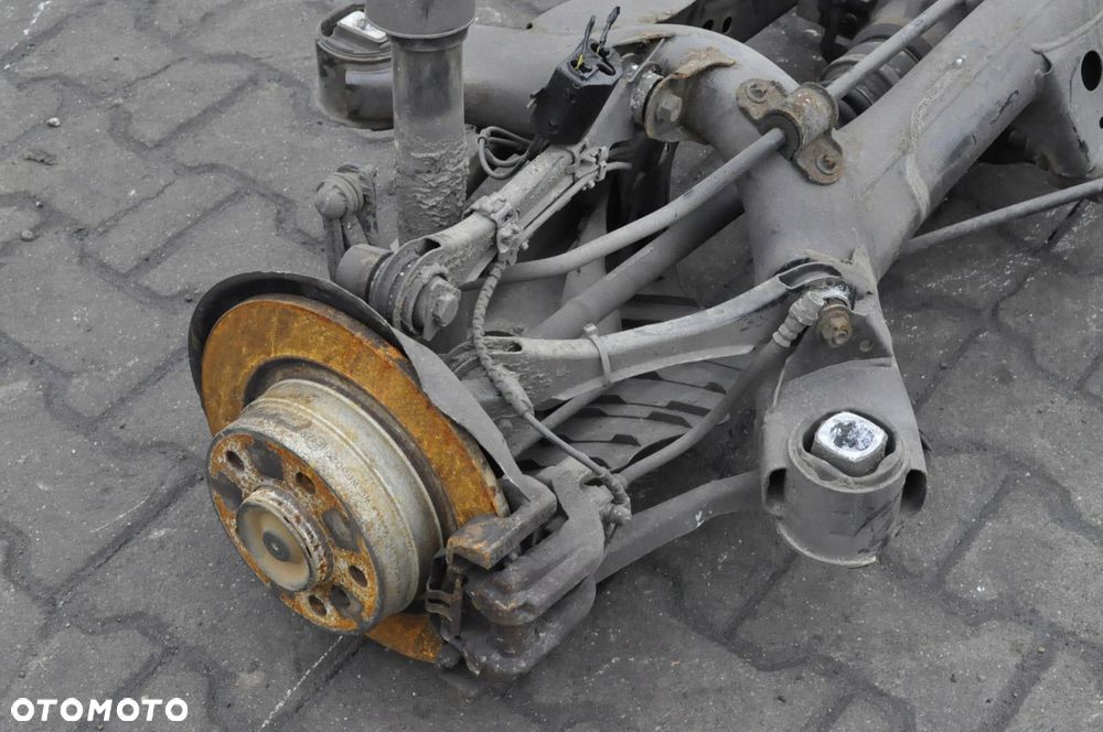 BMW F20 F21 2.0D ZAWIESZENIE BELKA TYŁ + PÓŁOSIE + MOST 7605587 2.93 - 4