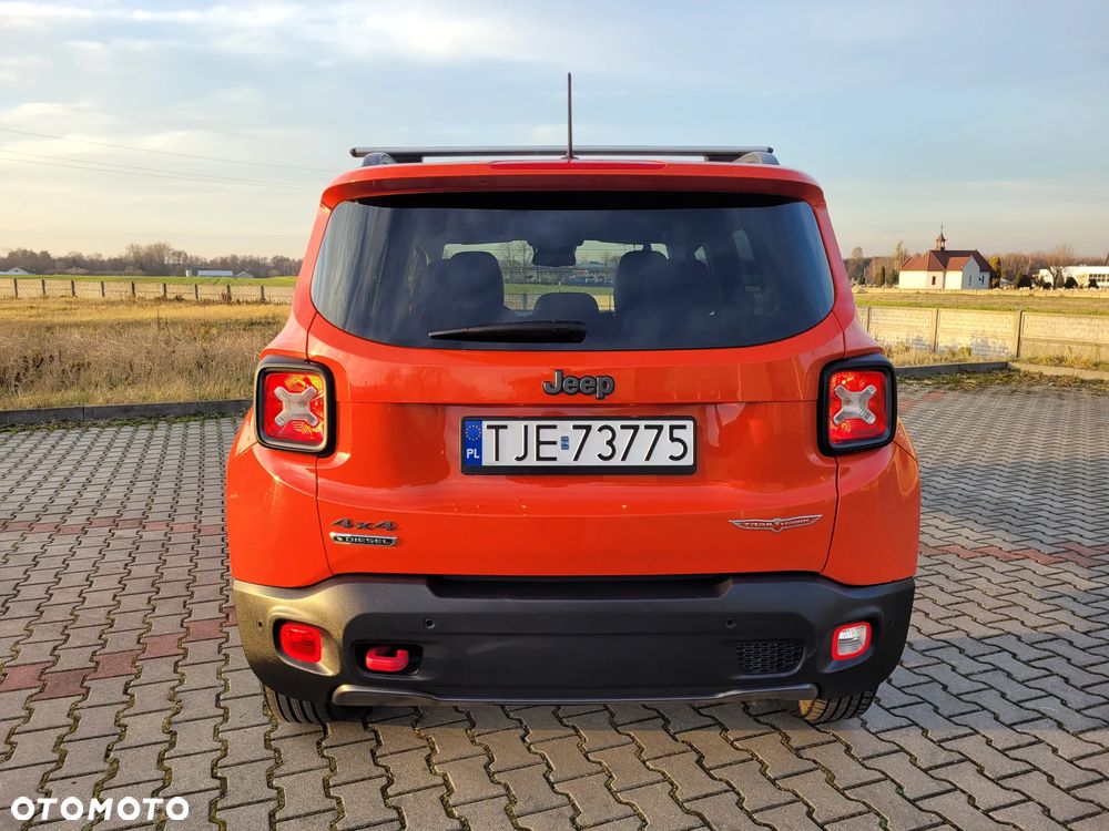 Jeep Renegade - 32