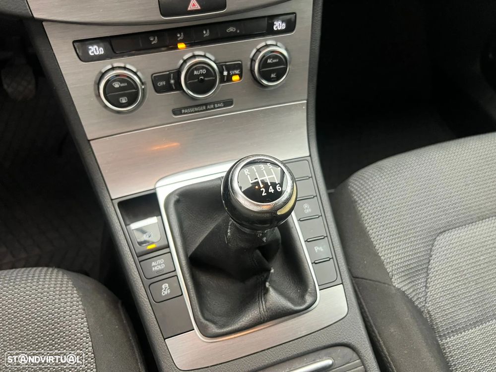 VW Passat Variant 1.6 TDI Confortline - 7