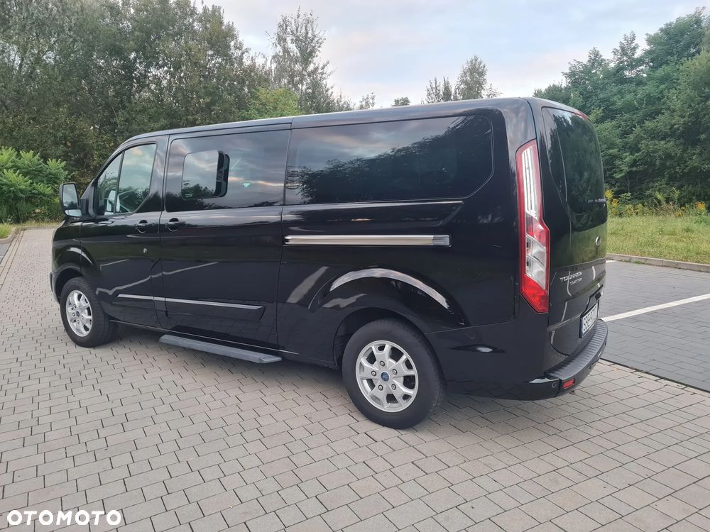 Ford Tourneo Custom - 5