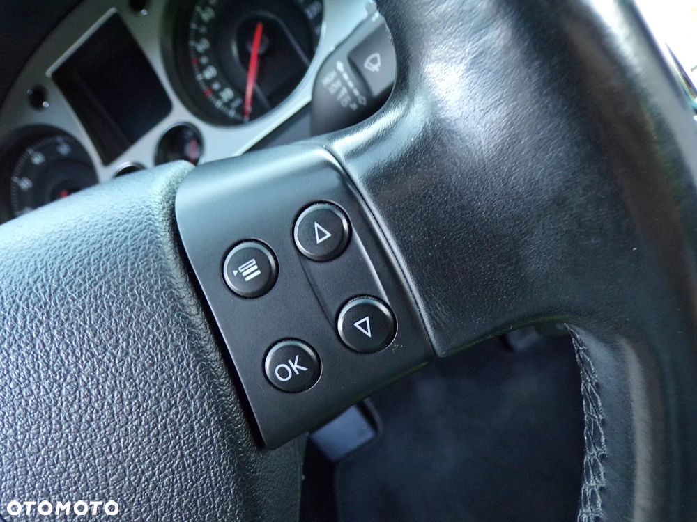 Volkswagen Passat 1.8 TSI Highline - 21