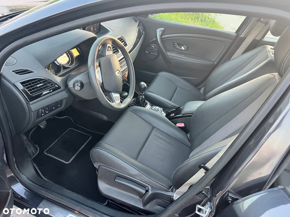 Renault Megane 1.5 dCi Bose - 10