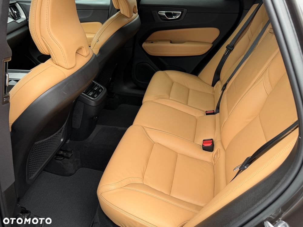 Volvo XC 60 B4 D Geartronic Inscription - 16