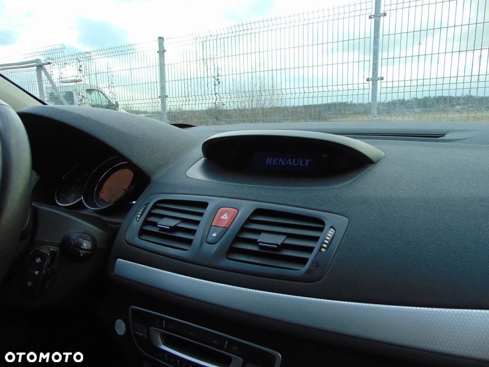 deska kokpit rozdzielcza paski poduszki renault reno megane III 3 ted69 - 2