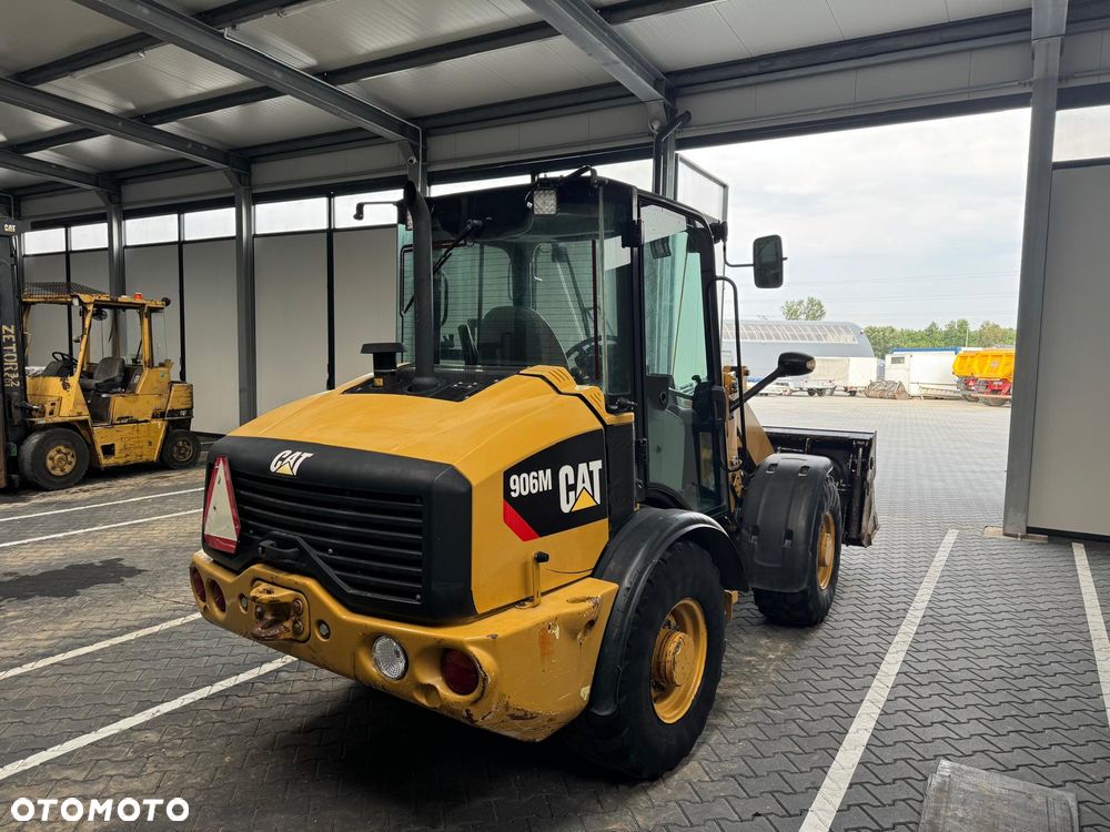 Caterpillar 906M - 6