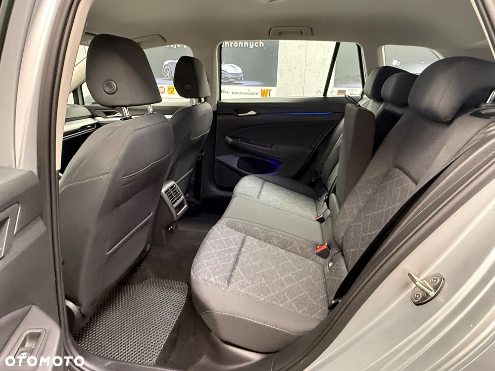 Volkswagen Golf - 10