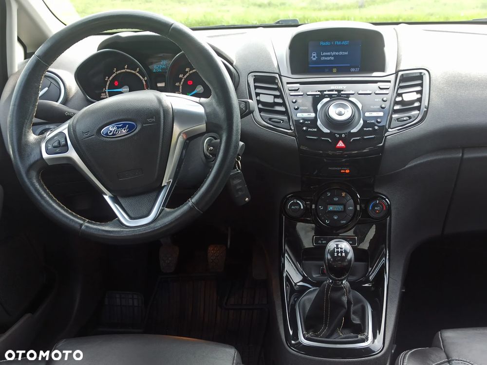 Ford Fiesta 1.0 EcoBoost Titanium - 6
