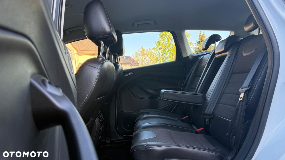 Ford Kuga 2.0 TDCi 4WD Titanium - 14