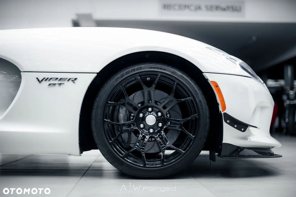 Dodge Viper - 14