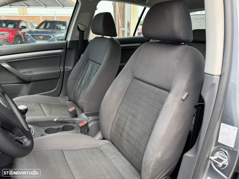 VW Golf 1.9 TDi BlueM. Confortline - 9