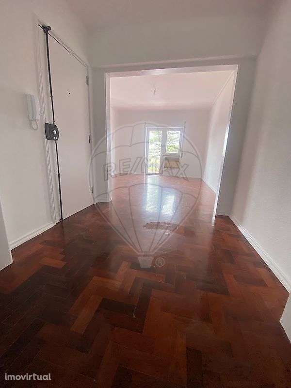 Apartamento T3 para arrendamento - Grande imagem: 2/18