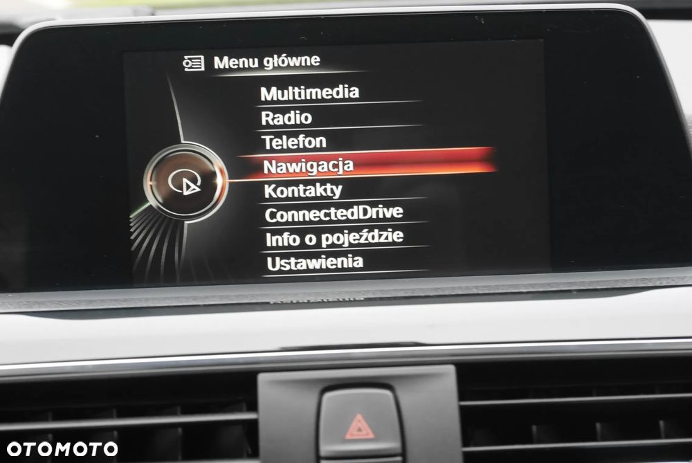 BMW Seria 3 318d Sport Line - 19