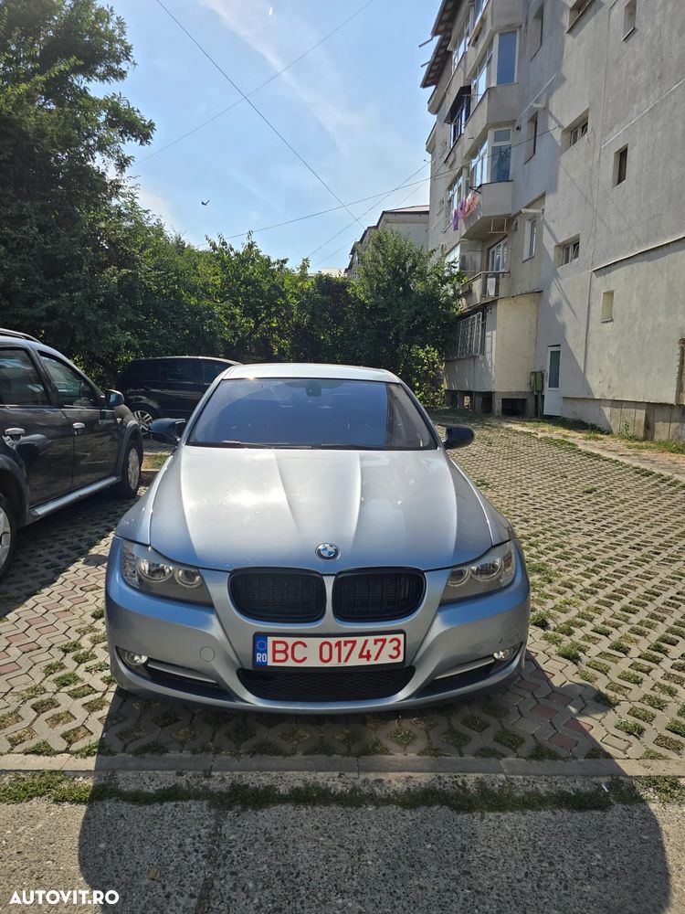 BMW Seria 3 320i - 1