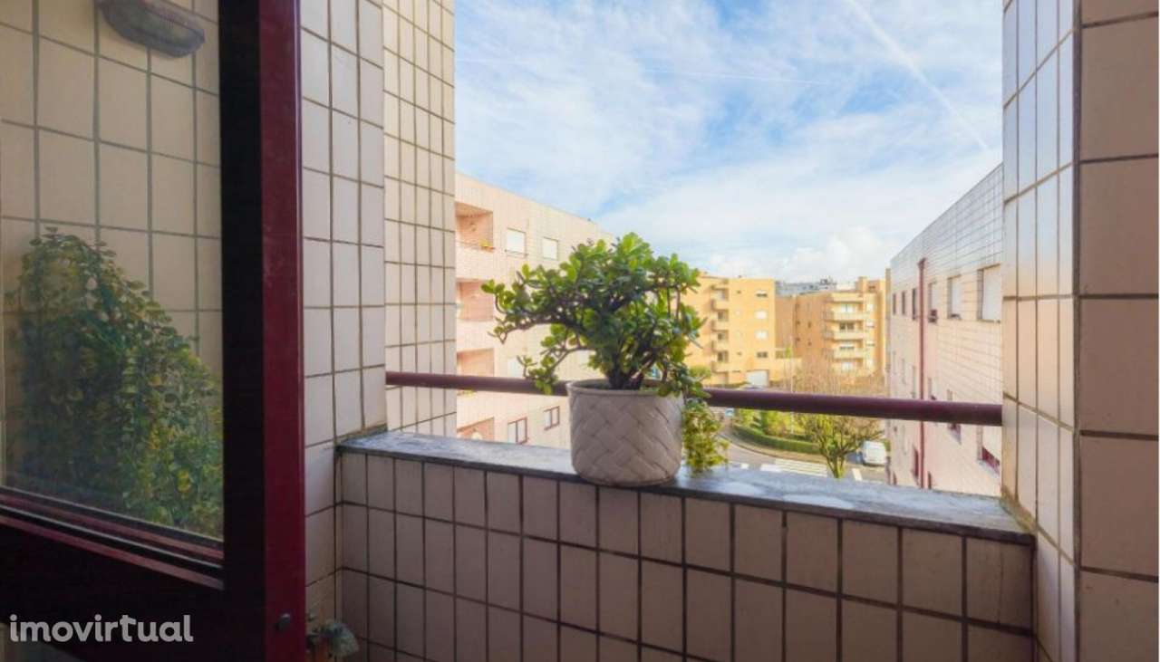 Apartamento T3 com varandas para venda Rio Tinto, Gondomar - Grande imagem: 2/21