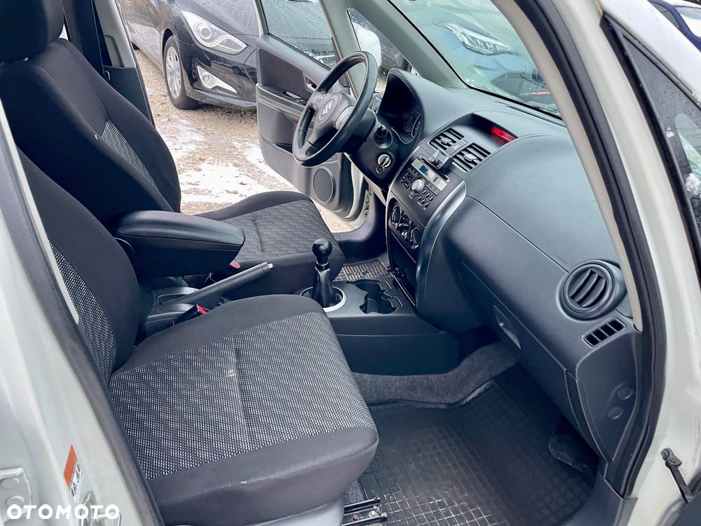 Suzuki SX4 1.6 GLX / Comfort - 22