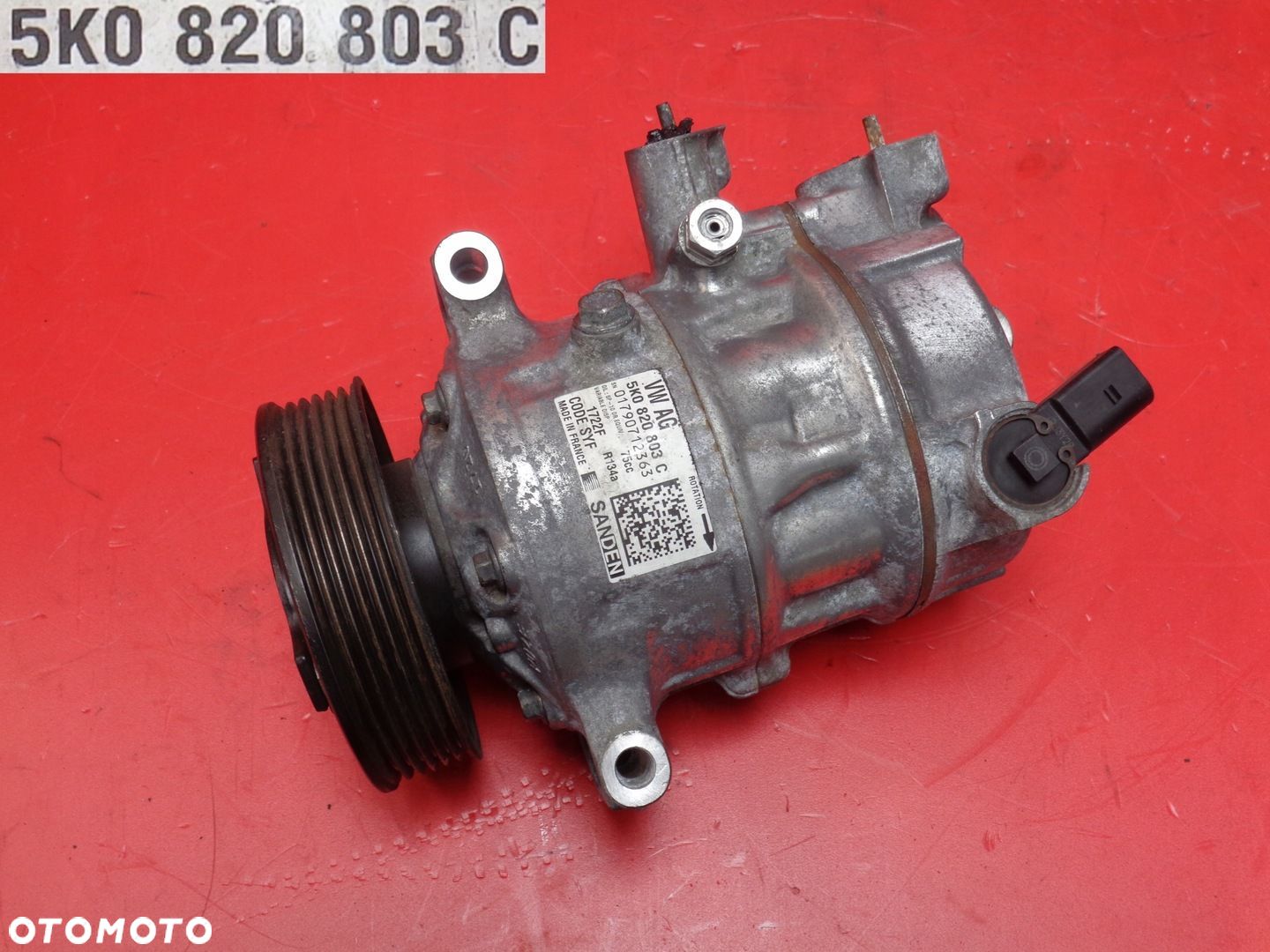 Sprężarka klimatyzacji Audi VW 2.0 TDI CFF 2011r 5K0820803C - 1