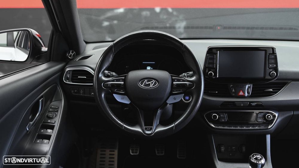 Hyundai i30 N 2.0 T-GDi Pack Performance - 32