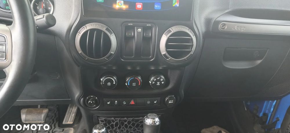 Jeep Wrangler - 15