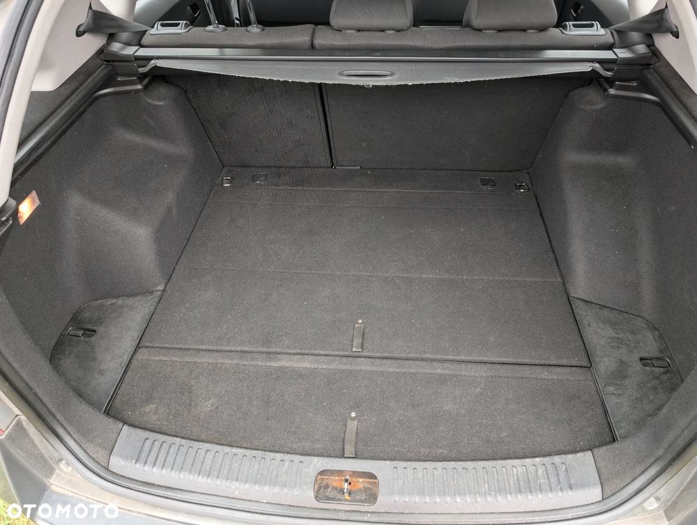 Kia Ceed - 16