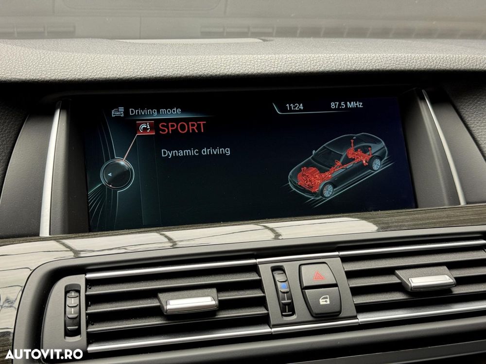 BMW Seria 5 525d xDrive Aut. Luxury Line - 12
