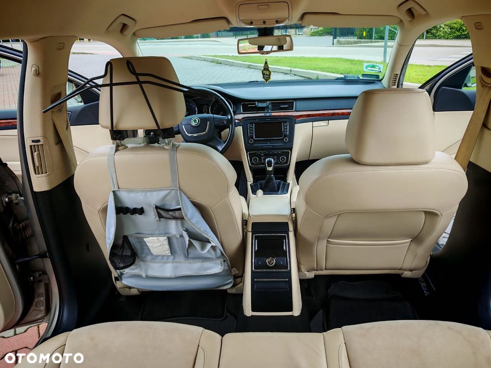 Skoda Superb 2.0 TDI 4x4 L&K - 19