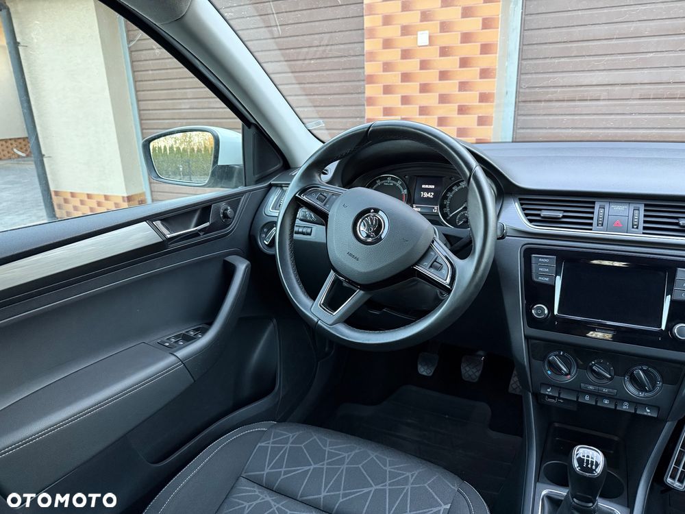 Skoda RAPID 1.0 TSI Cool Edition R&G - 10