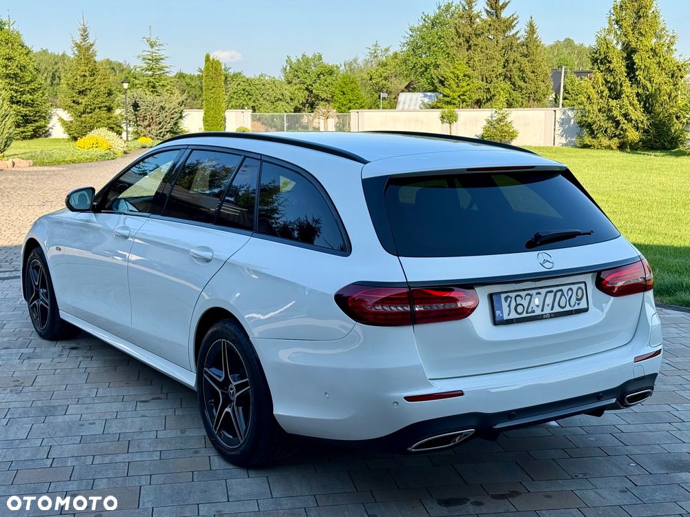 Mercedes-Benz Klasa E 300 de AMG - 6