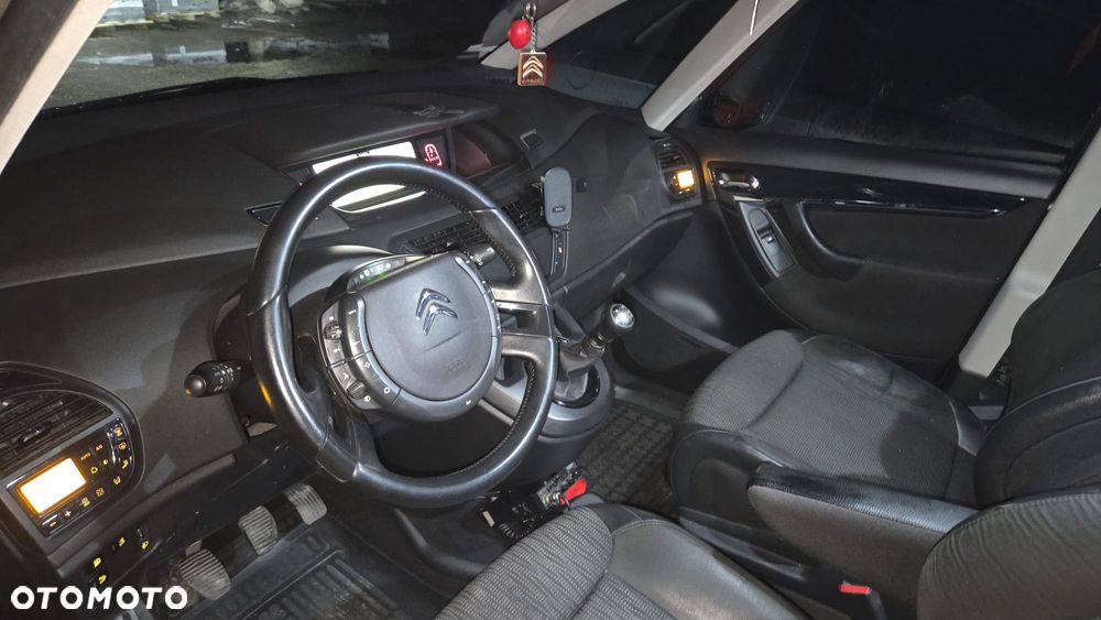 Citroën C4 Grand Picasso 2.0 HDi Exclusive - 8