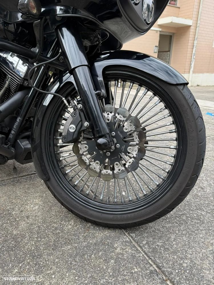 Harley-Davidson Road Especial - 4