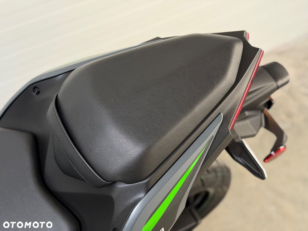 Kawasaki Ninja 500 - 30
