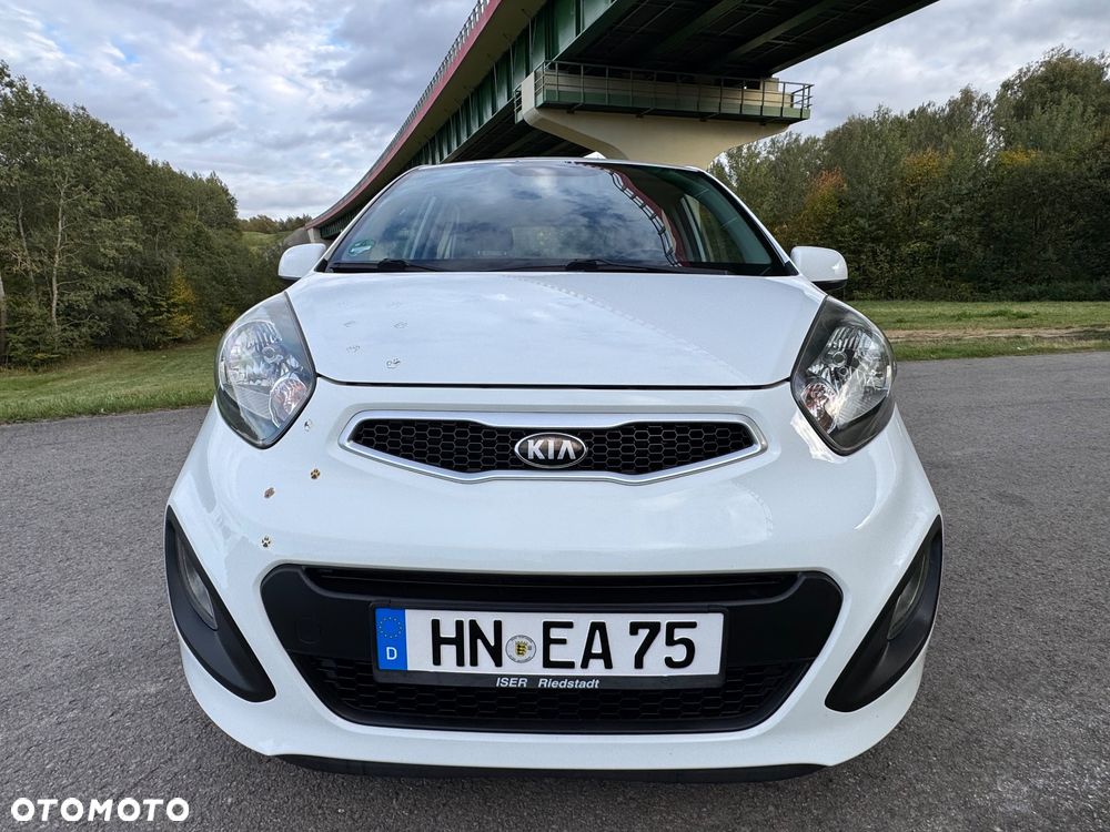 Kia Picanto 1.0 Fifa World Cup Edition - 7