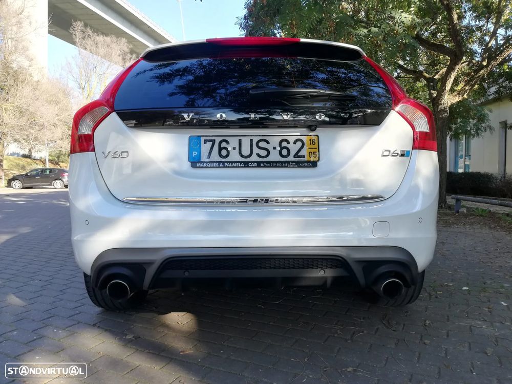 Volvo V60 2.4 D6 R-Design Sum.AWD Phev - 15