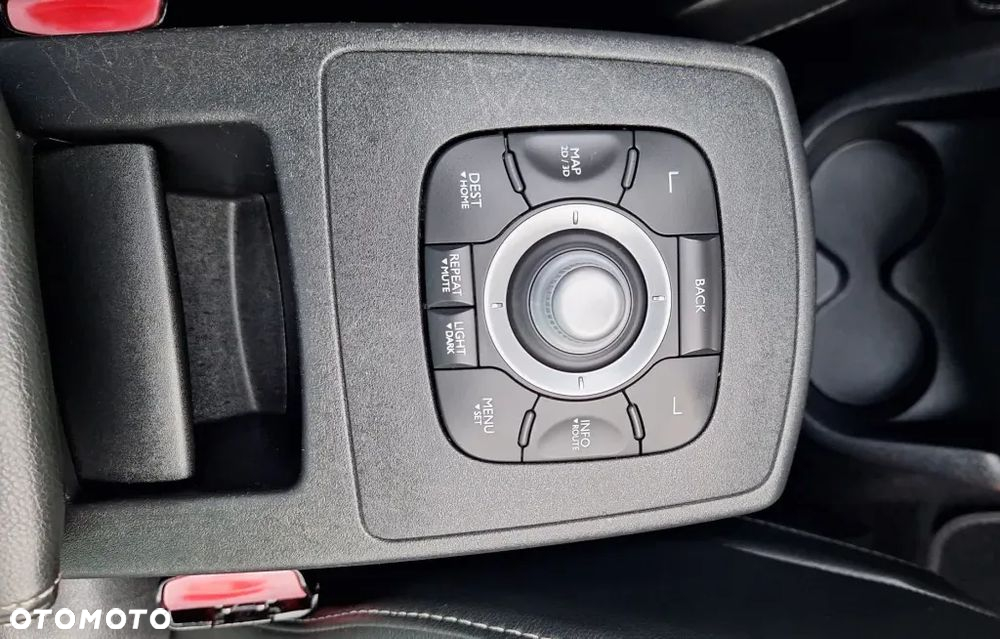 Renault Grand Scenic dCi 130 FAP Start & Stop Bose Edition - 17