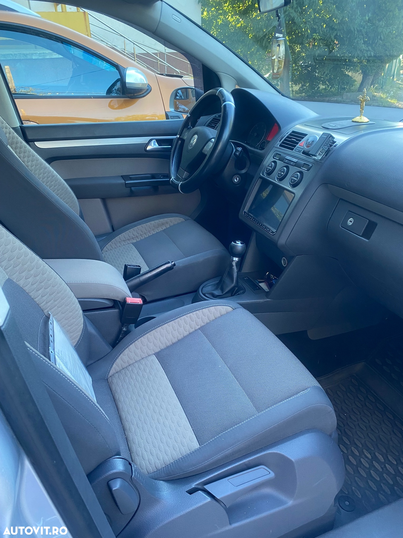Volkswagen Touran 2.0 TDI DPF Cross - 20