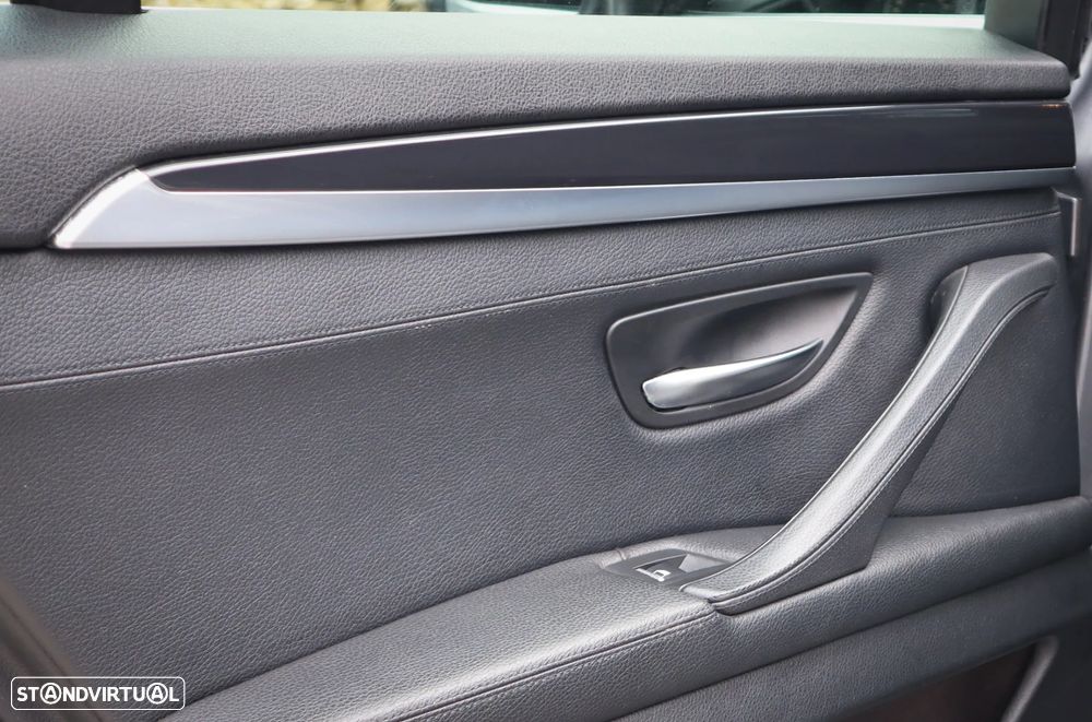 BMW 520 d Line Luxury Auto - 22