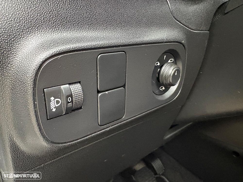 Citroën C3 Pure Tech S&S Shine - 23