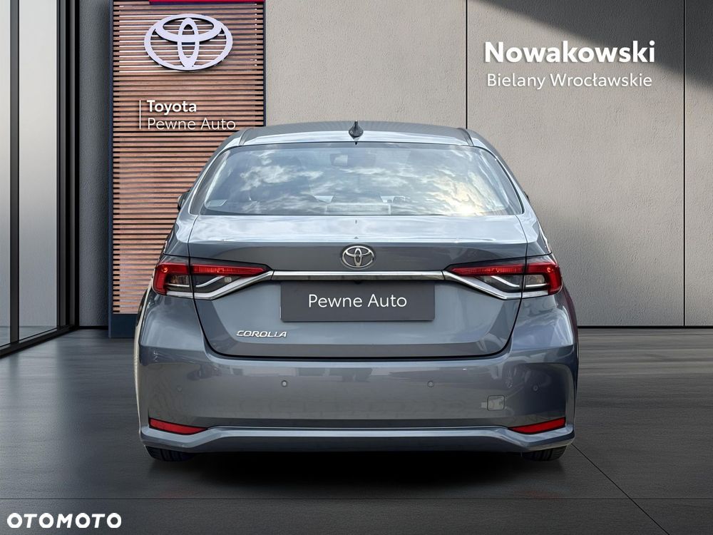 Toyota Corolla - 5