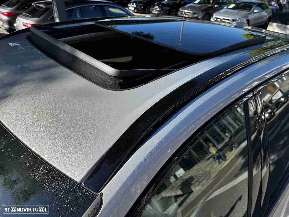 Volvo XC 60 2.0 T6 PHEV Plus Dark AWD - 13