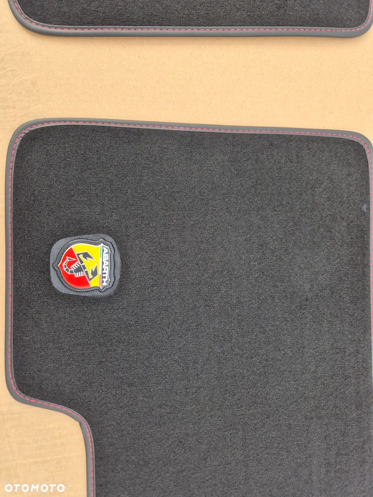 Fiat 500 Abarth komplet dywaników.Anglia.4 elementy - 2