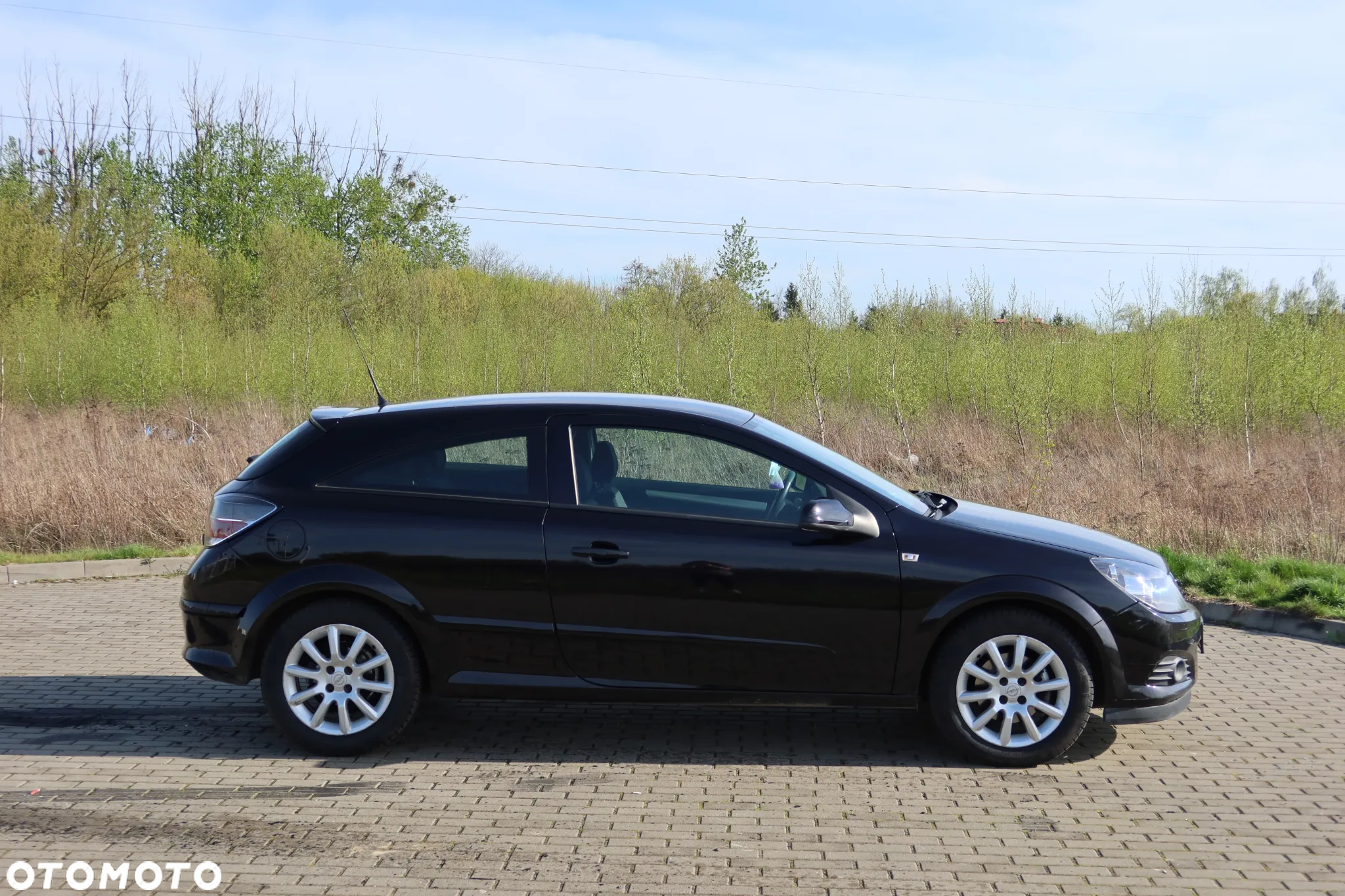 Opel Astra GTC 1.6 - 5