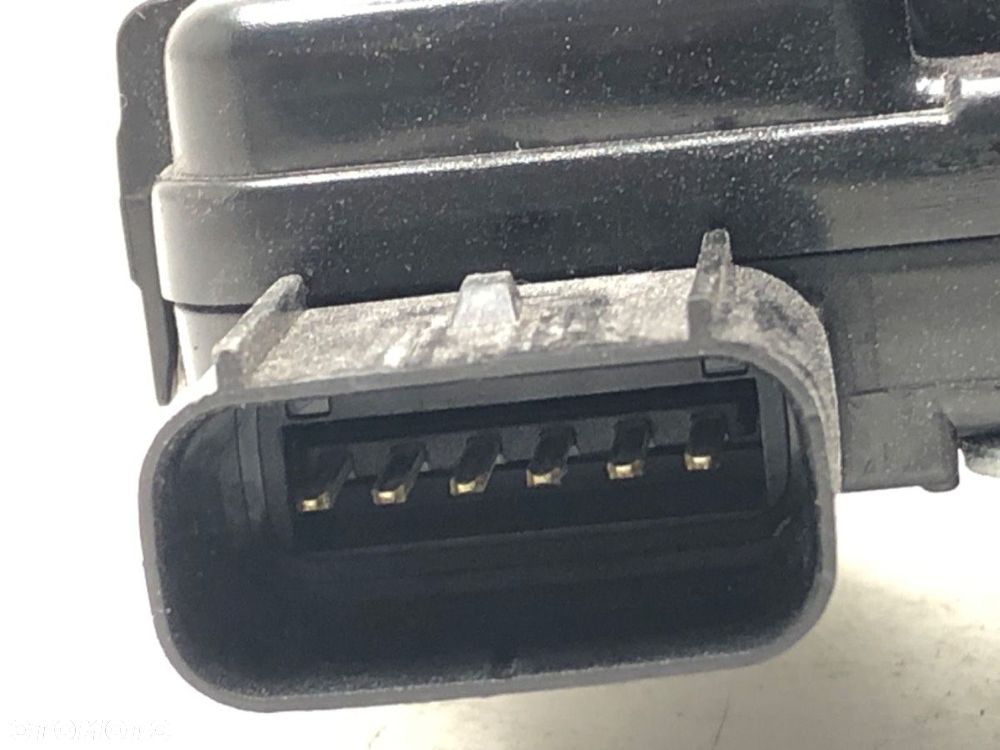 ZAMEK KLAPY TYŁ  KIA STINGER (CK) 2017 - 2022 3.3 T-GDi 4WD 272 kW [370 KM] benzyna 2017 - 2022 - 3