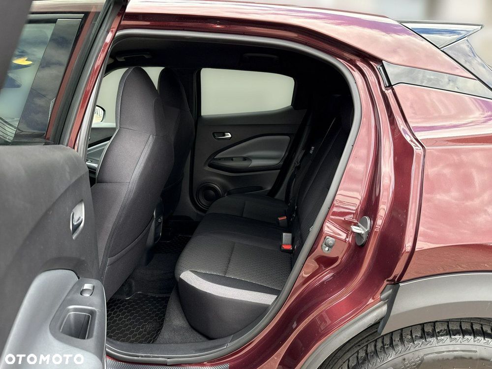 Nissan Juke 1.0 DIG-T N-Connecta DCT - 28