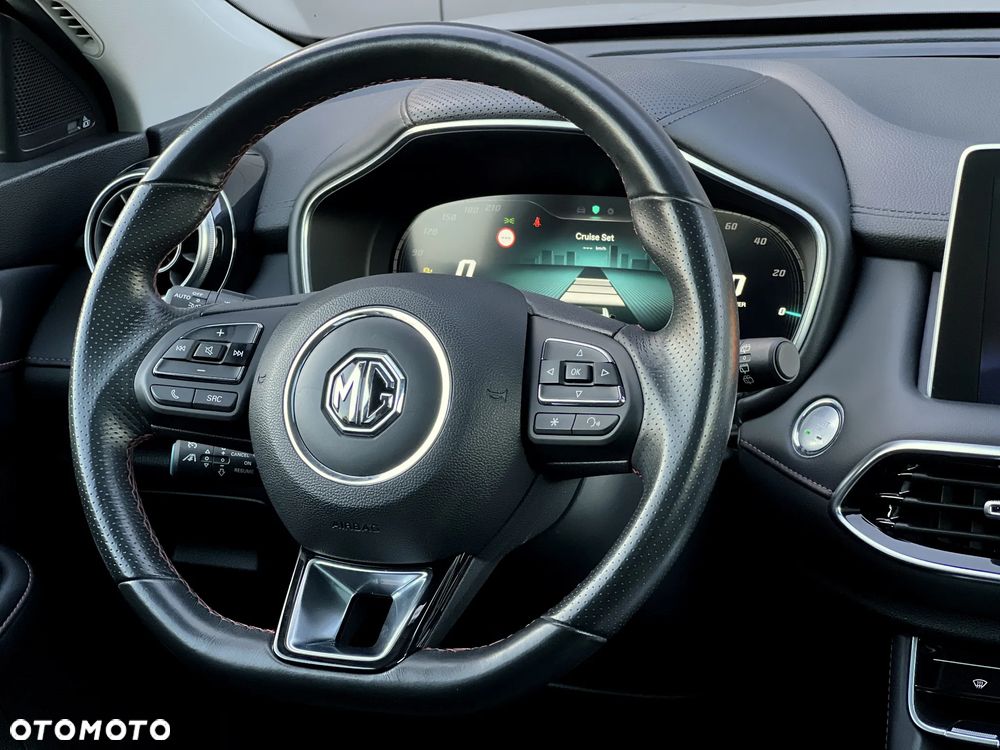 MG EHS Luxury - 20