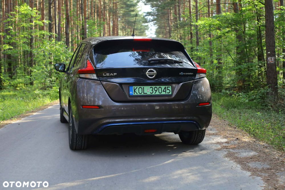 Nissan Leaf - 7