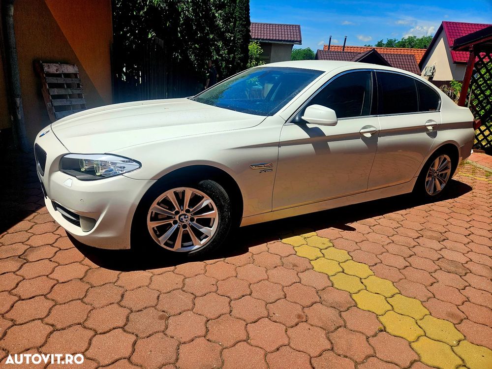 BMW Seria 5 525d xDrive - 3